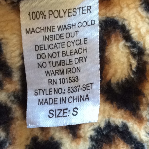 Pajamas excellent condition - Picture 5 of 10